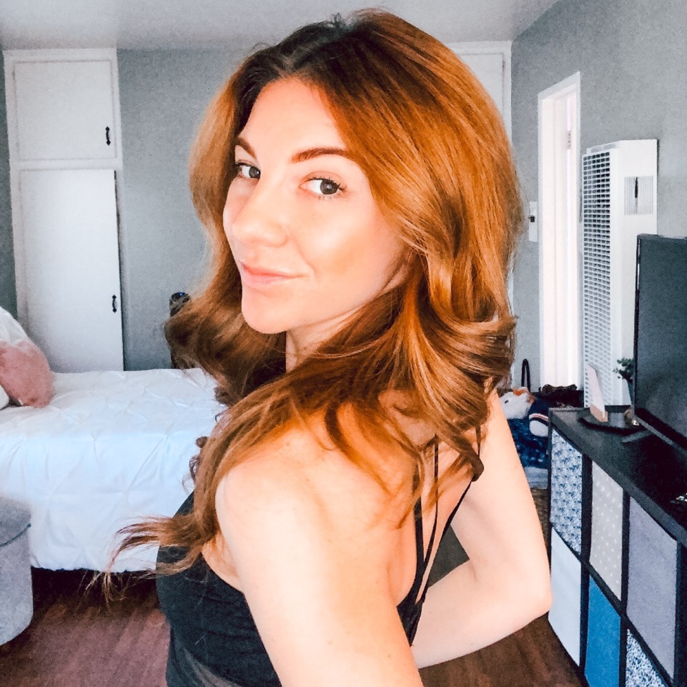 Meet your Posher, Alexis